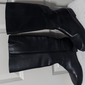 Coup D'etat blk women's boots, size 10